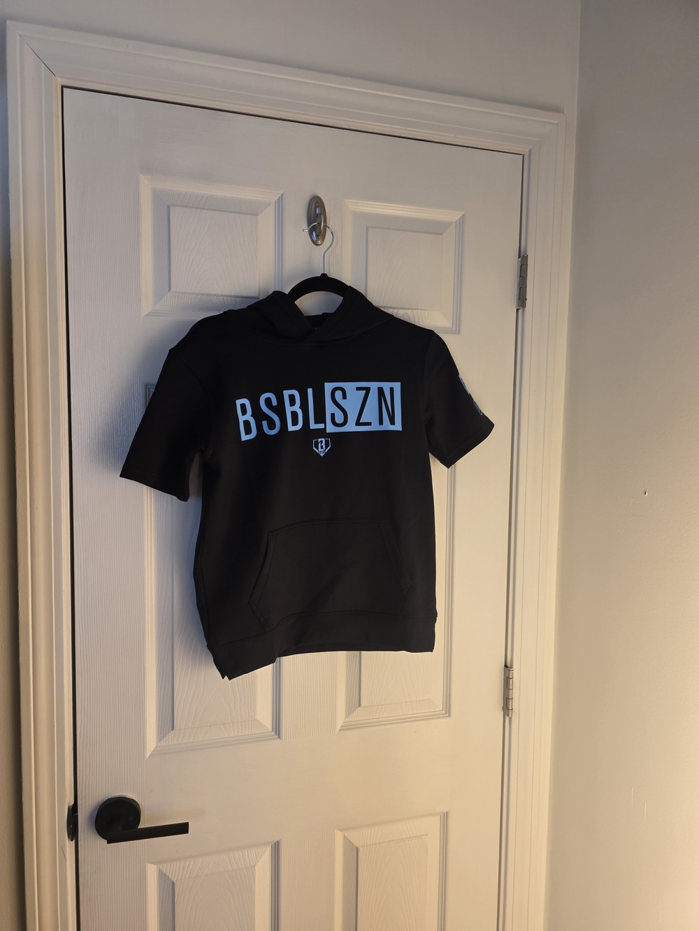 BSBLSZN Kids Black Short-Sleeve Hoodie - Youth Medium